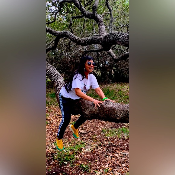 Meet your Posher, Tanya - Picture 1 of 1